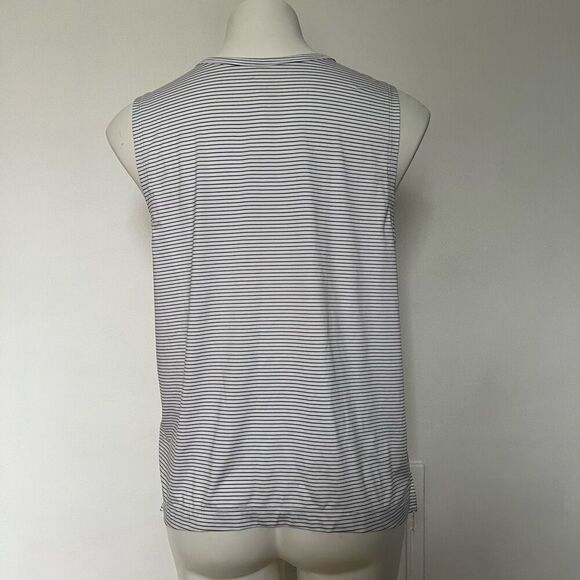 Gap Fit Breathe Stripe Tank Top - Picture 3 of 6